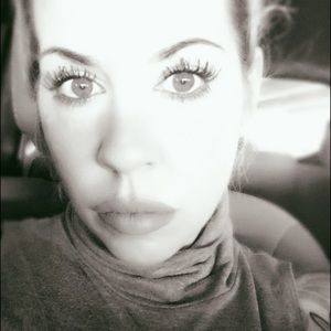 Meet your Posher, Jolie